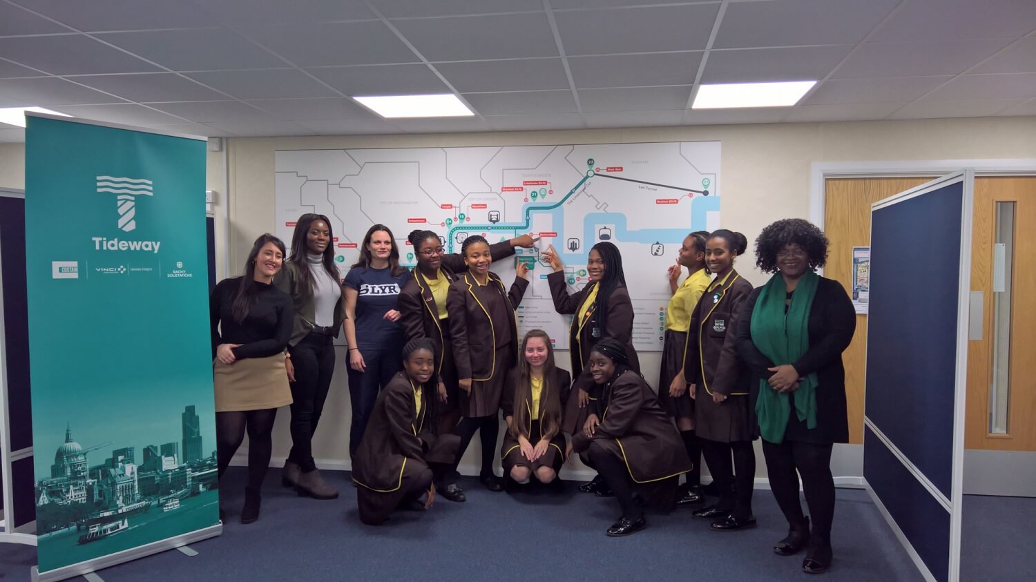 Insights - Tideway team breaking barriers in East London - Young people group photo (1)