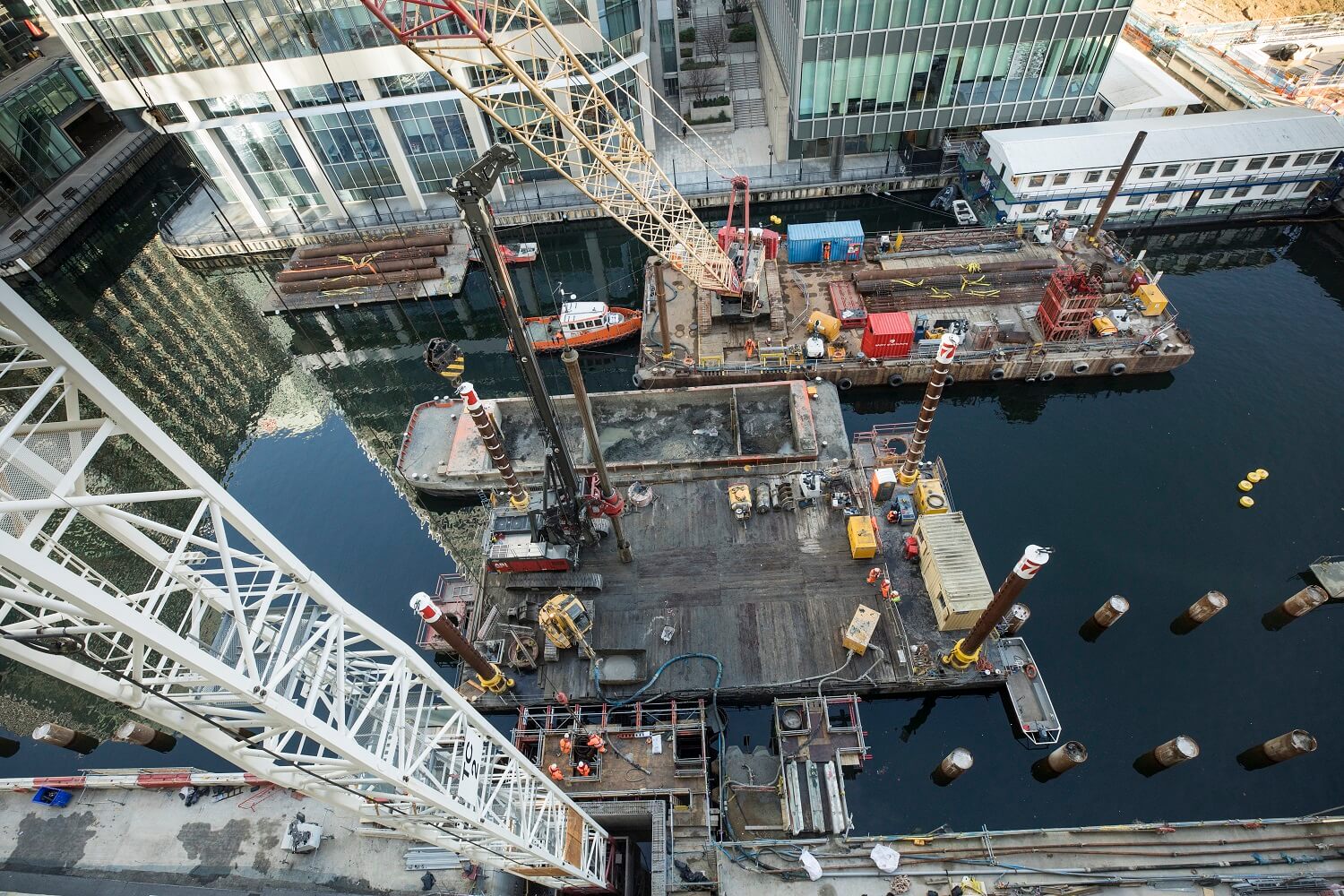 Foundations Solution - Bridge On Water Street Canary Wharf - Marine LDA Piling minipiling (1)