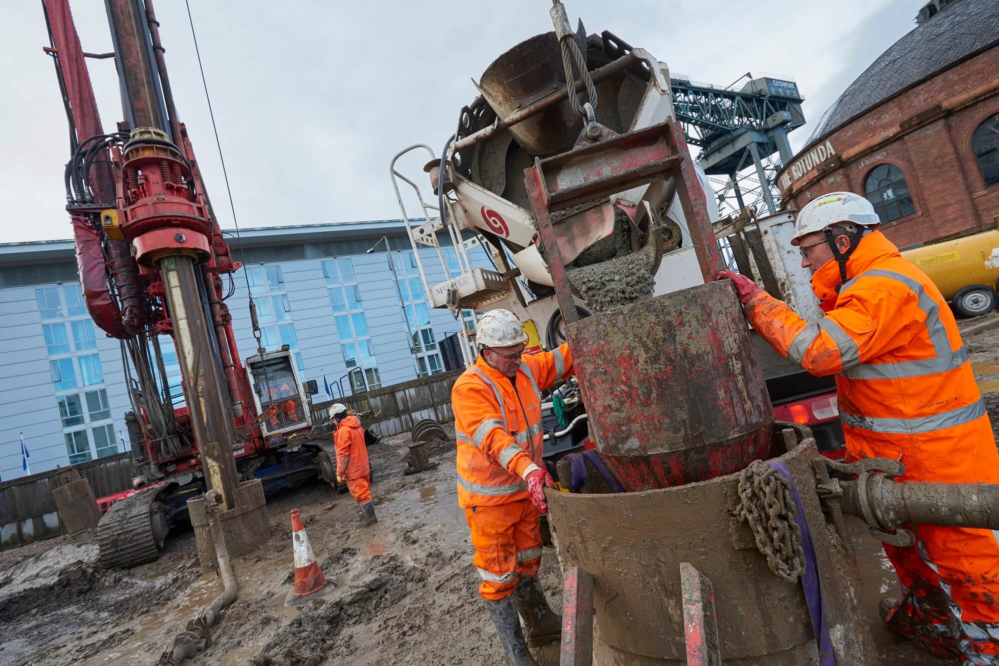 Foundations Solution - Radisson Red Hotel Glasgow - Large DIameter Auger LDA Piling (3)