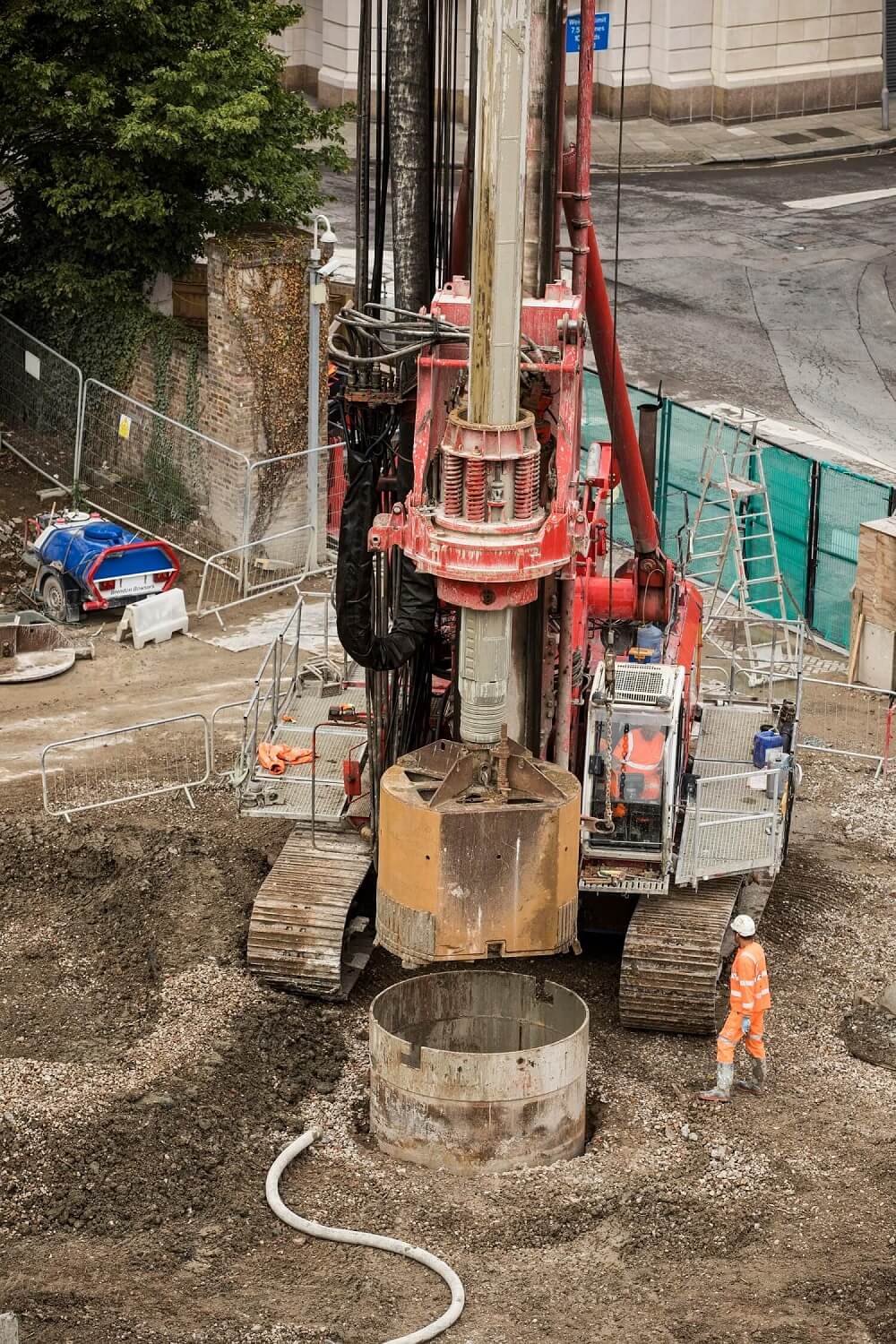 Retaining Wall Solution - Secant Retaining Wall LDA Piling - Spire London (2)