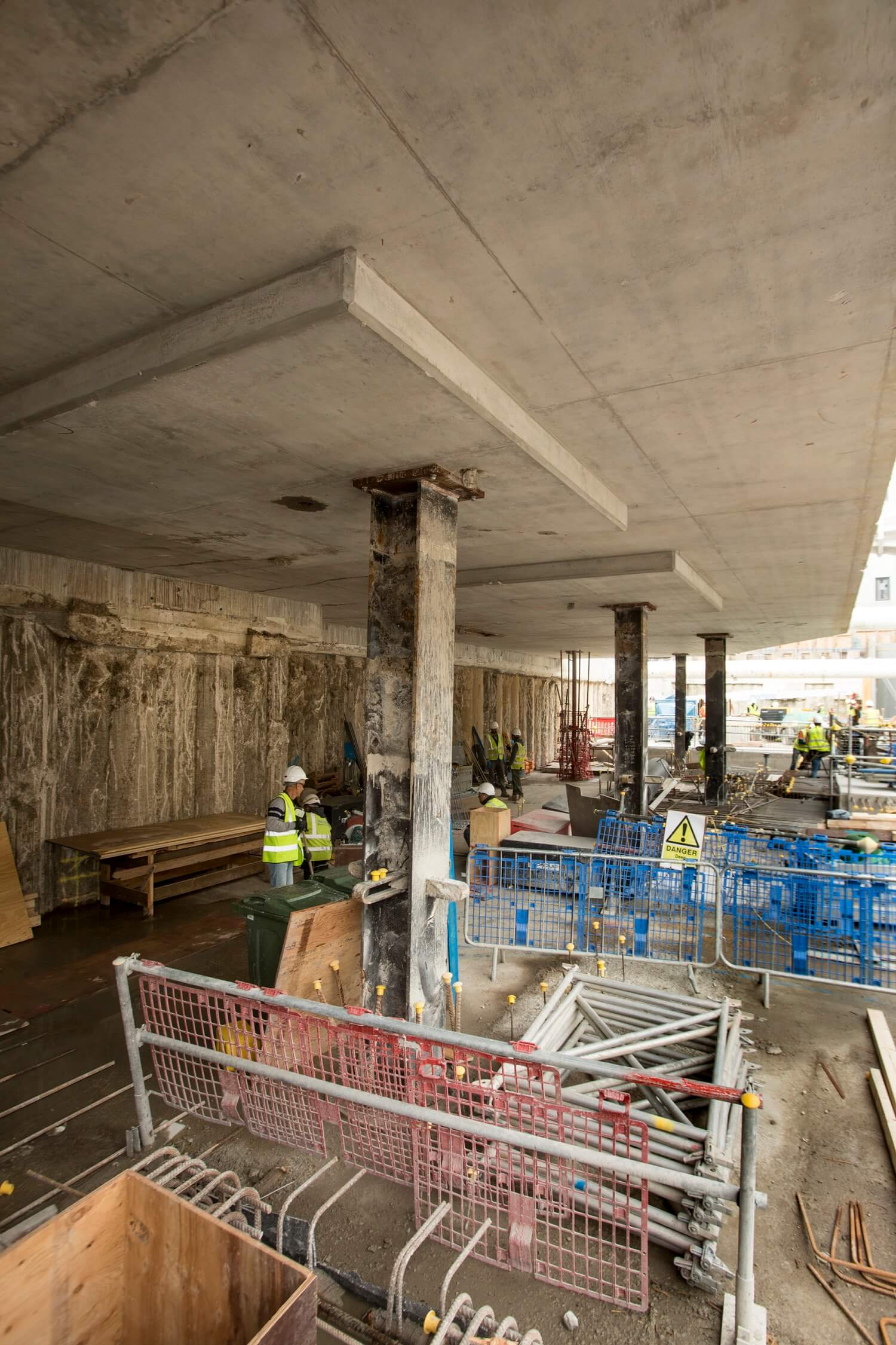 Retaining Wall Solution - The Madison Canary Wharf Project - Secant Pile Wall Contiguous Pile Wall CFA Piles (6)