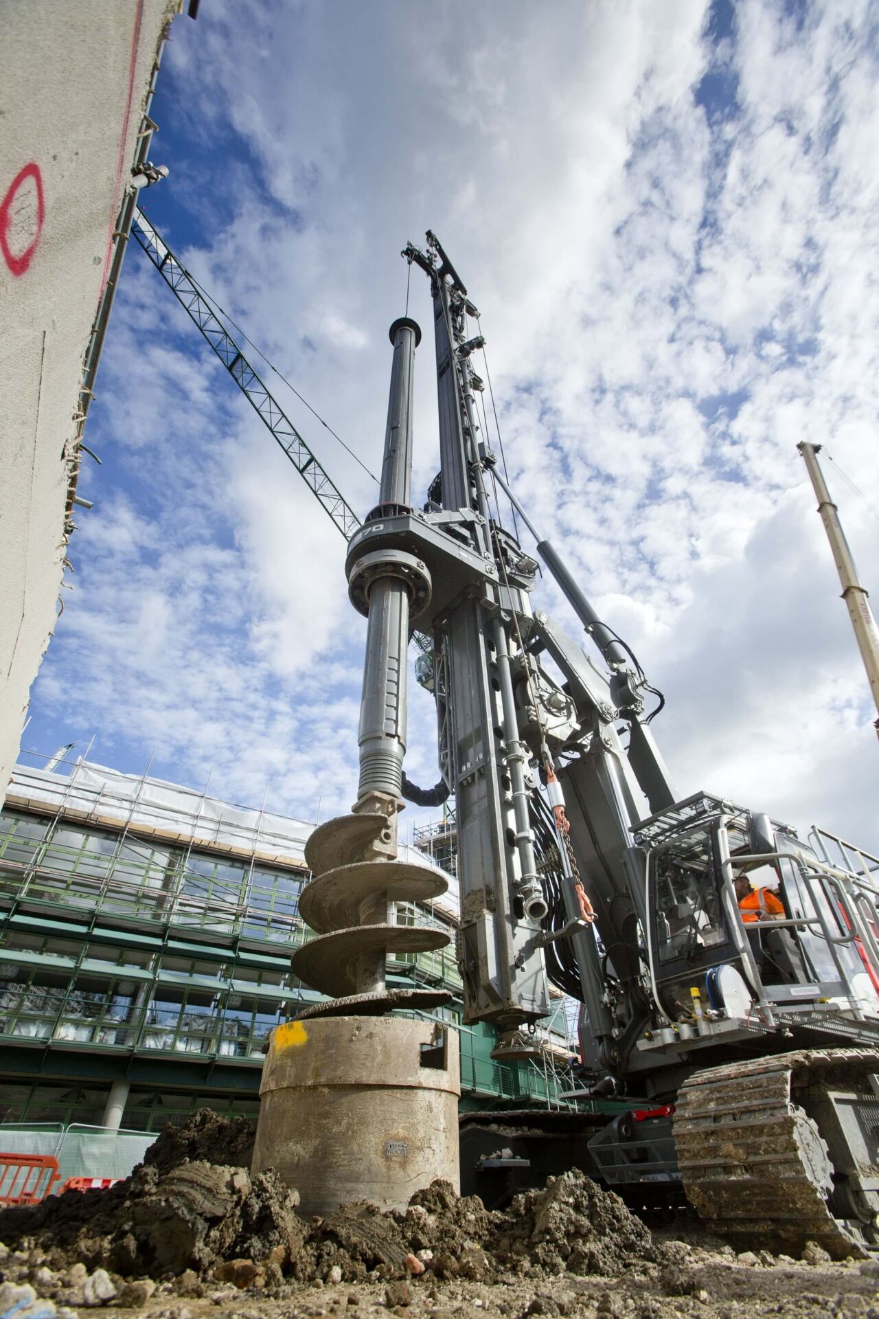 Foundations Retaining Wall Solution - CFA Piling Contiguous Wall Plunge Columns - Wimbledon AELTC (2)