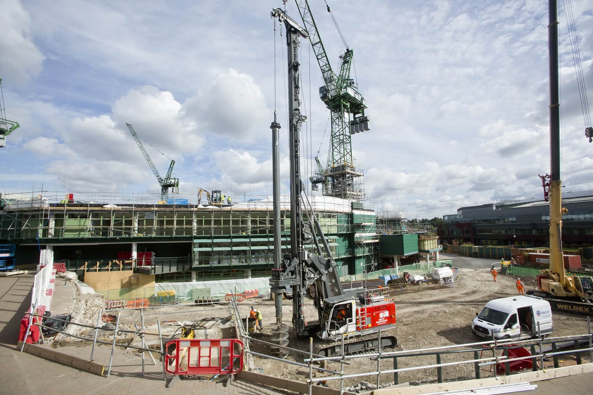 Foundations Retaining Wall Solution - CFA Piling Contiguous Wall Plunge Columns - Wimbledon AELTC (6)