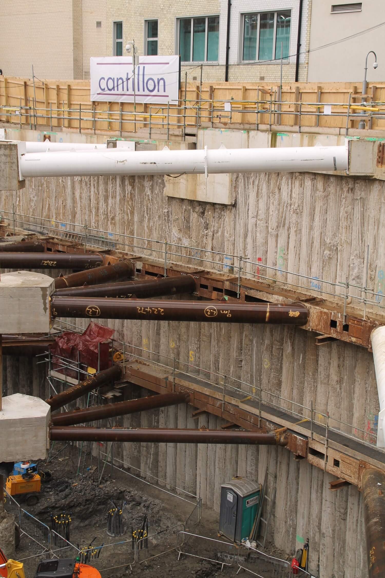 Retaining Wall Solution - Ilona Rose House, Tottenham Court Road - LDA piling Secant Wall Basement (4)