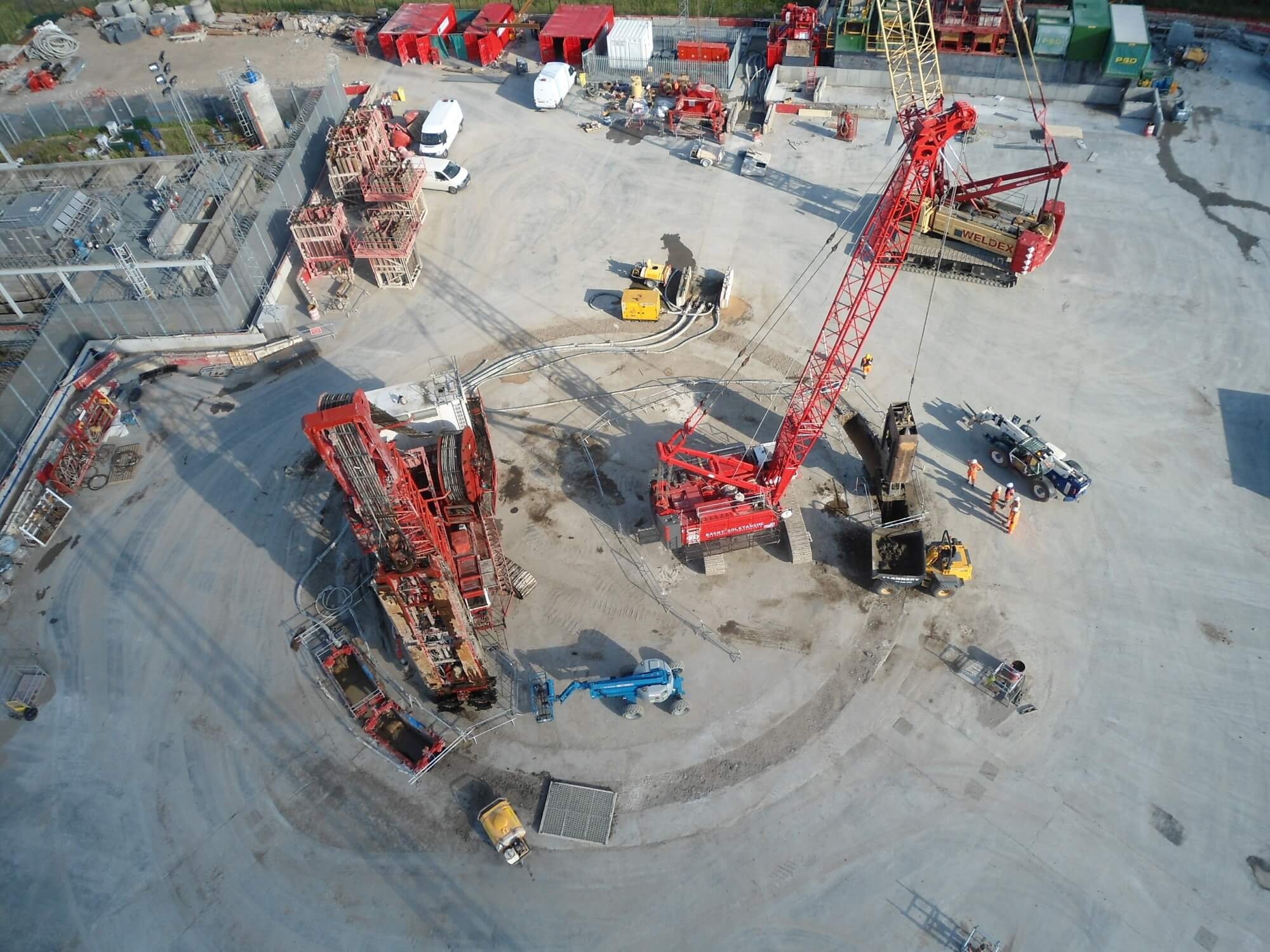 Retaining Wall Solution - Lee Tunnel - Diaphragm Hydrofraise Rig (4)