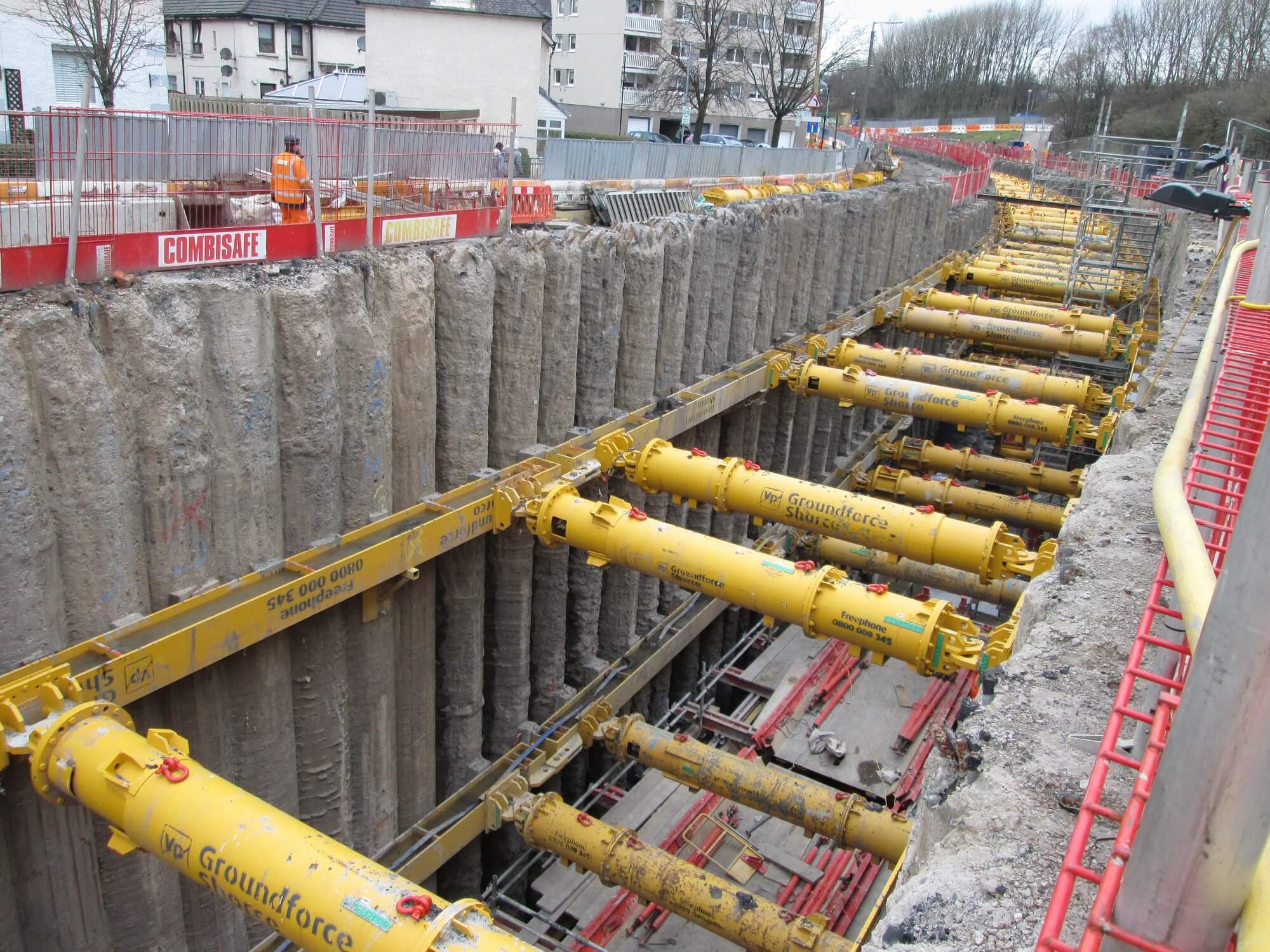 Retaining Wall Solution - Shieldhall Tunnel Glasgow Project - Secant and Contiguous Wall site photo (5)
