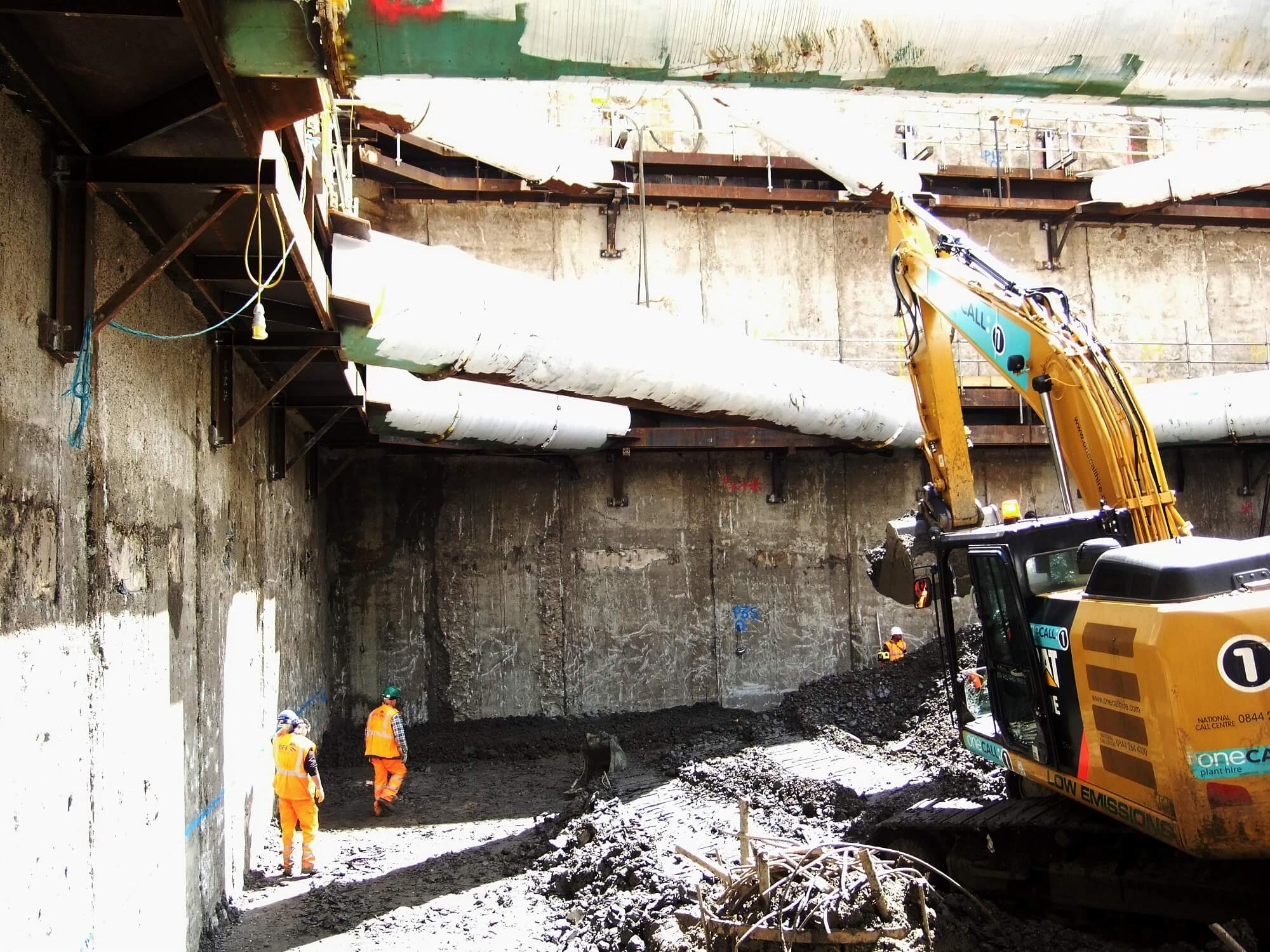 Retaining Wall Solution - Tottenham Court Road Station Project - Diaphragm Wall (3)