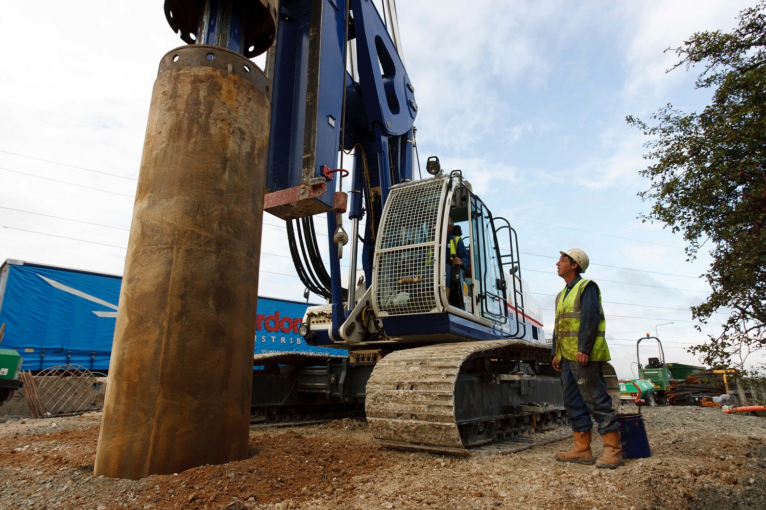 Foundations Solution - Continuous Flight Auger CFA Piling - Intu Lakeside Shopping (3)