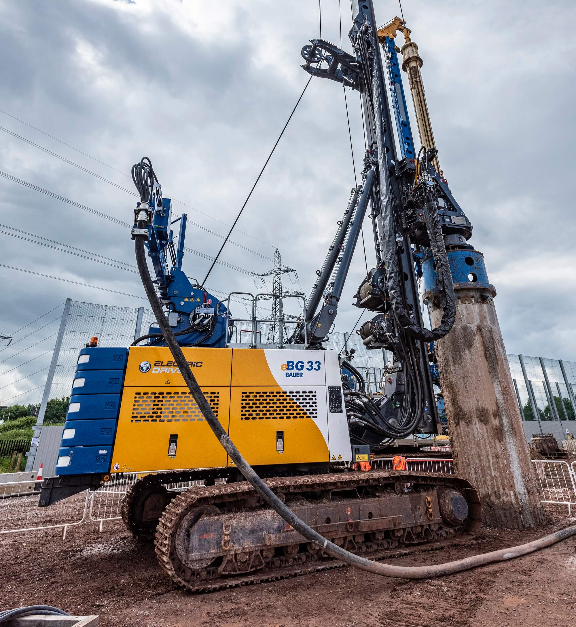 Insights - HS2 trials ‘first of a kind’ electric drilling rig in bid to cut carbon in construction - bauer rig photo