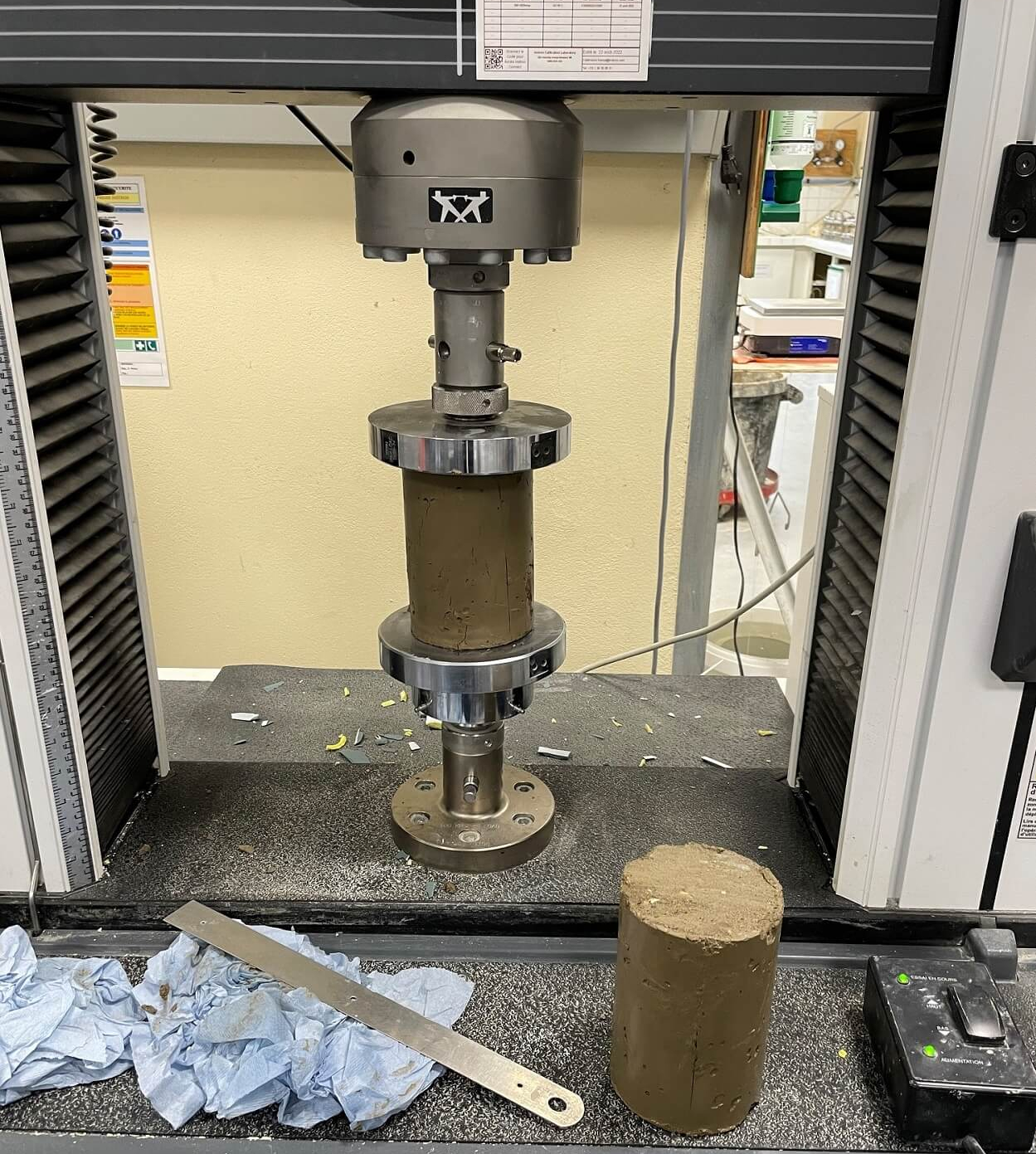 Insights – Low Carbon Concrete Trials – UCS test
